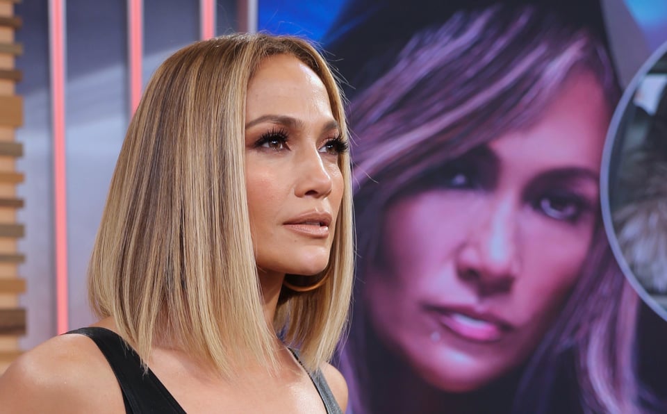 Jennifer Lopez Look-Alike Arrested for Theft Becomes Viral Sensation
