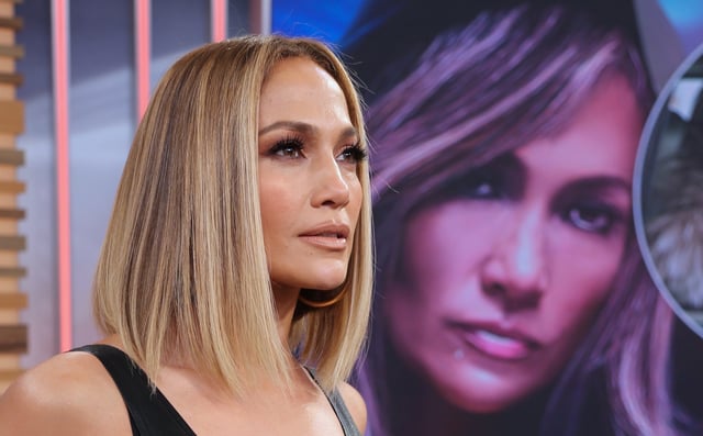 Mujer detenida se vuelve viral por su increíble parecido con Jennifer Lopez