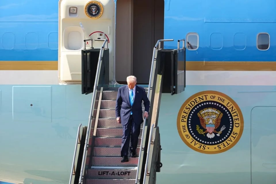 Casa Blanca vuelve a excluir a CNN: ahora queda fuera del Air Force One en plena batalla judicial