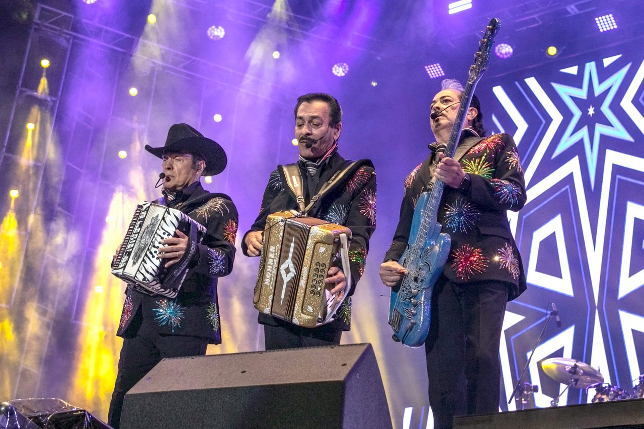 Los Tigres del Norte La agrupación mexicana participó en el reconocido formato musical de NPR como parte de las celebraciones del Mes de la Herencia Hispana en Estados Unidos. (Foto Mezcalent) Los Tigres del Norte Respond to NPR Censorship Controversy Over Tiny Desk Speech