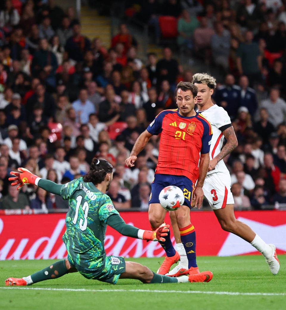 España remonta en Wembley y golea a Croacia: líder perfecto de su grupo en la Liga de Naciones; Inglaterra se recupera en Praga
