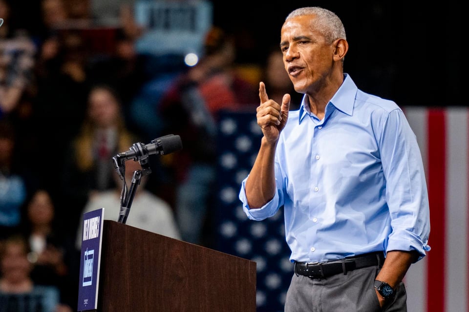 Obama Campaigns in Michigan and Ohio, Attacks Trump in Cleveland and Seeks Votes in Detroit