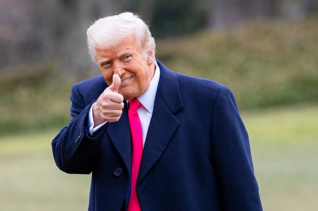 Trump deja de pagar con dinero público sus anuncios tras las críticas, pero no devolverá lo ya gastado