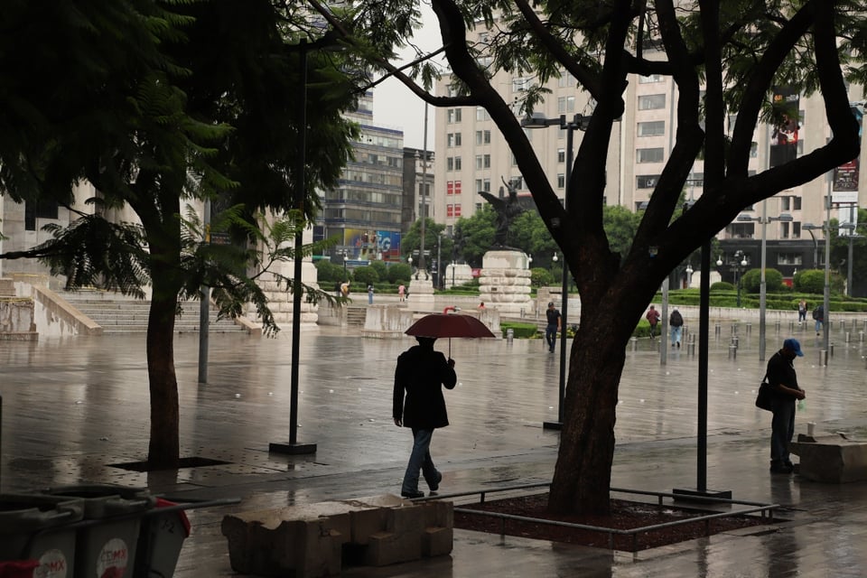 Florida podría recibir un mes de lluvia en días: el alivio a la sequía trae riesgo de inundaciones