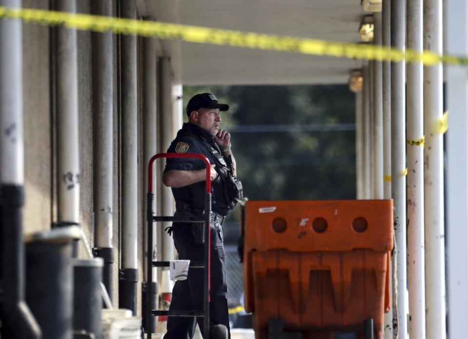Tiroteo en oficina de correo en Memphis deja 3 muertos, incluido el sospechoso featured image