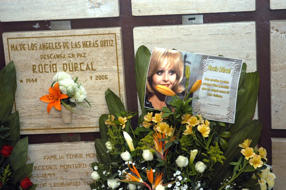 Spanish singer Rocío Dúrcal’s tragic death (PHOTOS)
