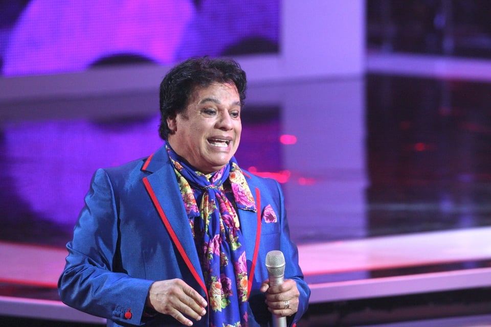 ¿REVIVIÓ? Juan Gabriel manda inesperado mensaje a 6 años de su muerte