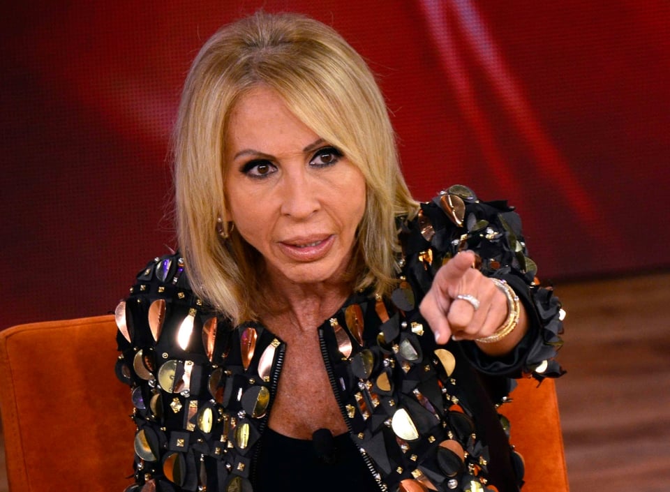 Mamá de Daniella Navarro pelea con Laura Bozzo: «De tal palo tal astilla», le dicen