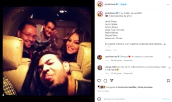 CHIQUIS RIVERA RINDE HOMENAJE