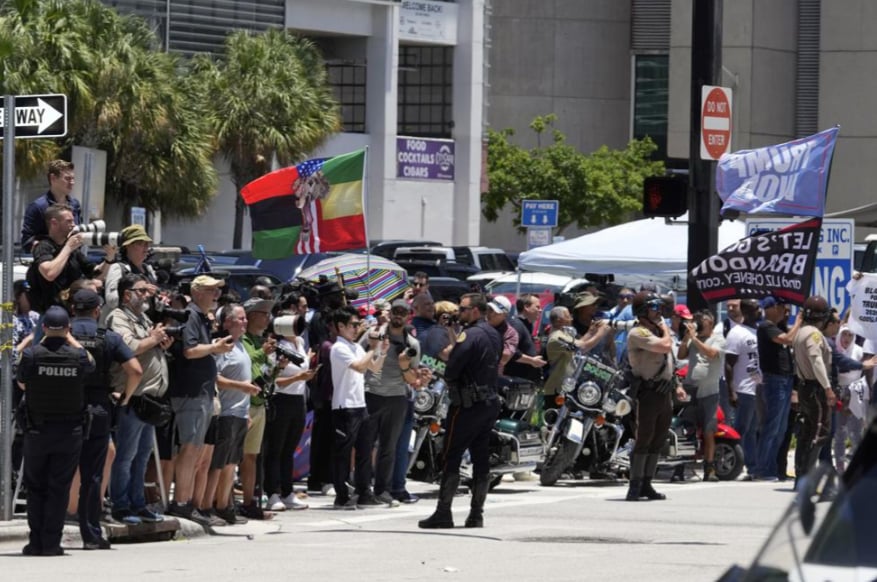 Donald Trump cargos Miami: ¿Una caza de brujas?