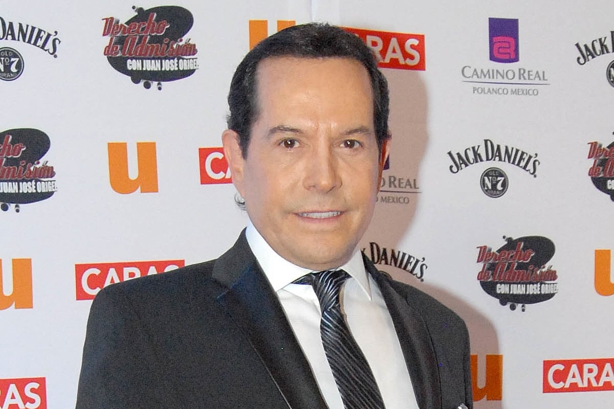 Juan José Origel se encuentra de luto tras dar a conocer la muerte de un ser querido y seguidores lo terminan atacando (VIDEO)