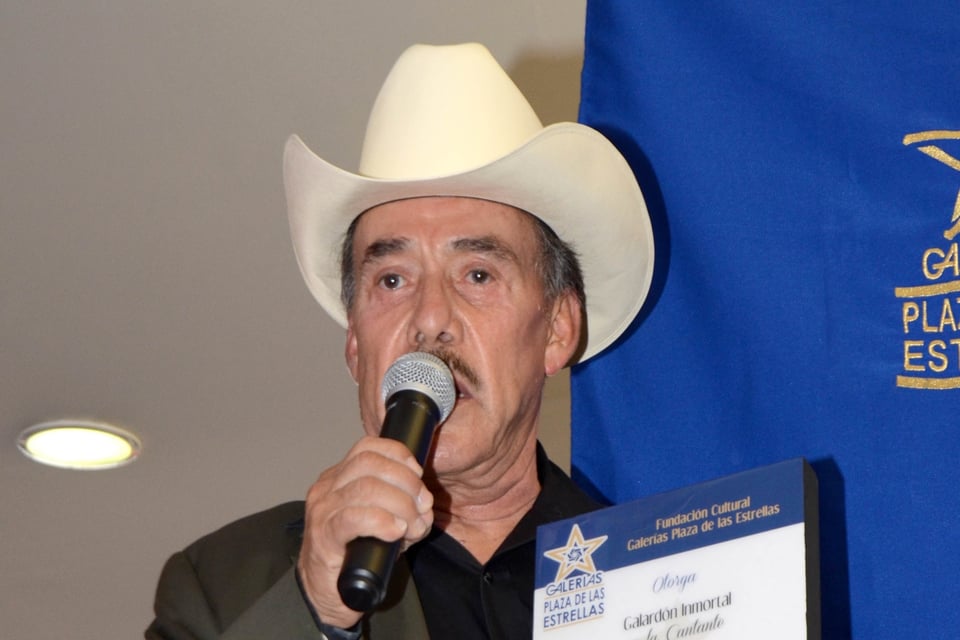 Don Pedro Rivera ya se enteró que la Señora Rosa tiene pretendiente