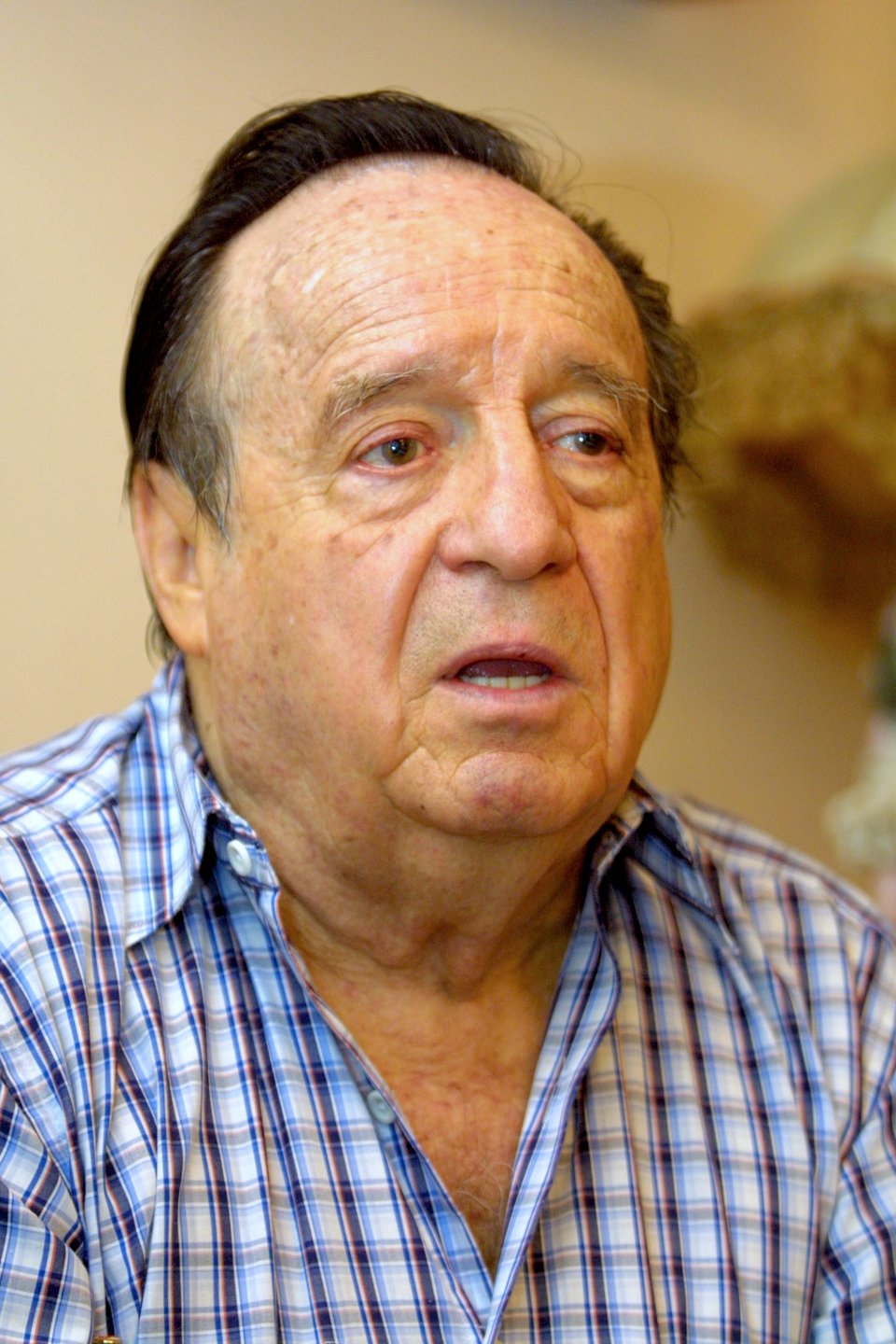 Chespirito suffered Parkinson's according to Florinda and the autopsy