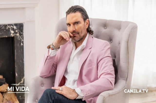 Julián Gil talks exclusively about his appearance on the docuseries ‘Mi Vida’