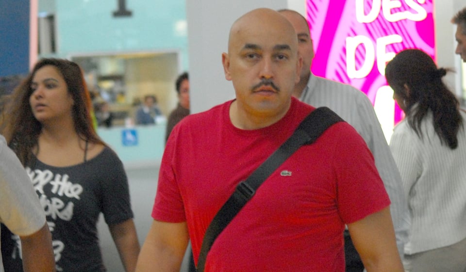 Lupillo Rivera le lanza comentario a Christian Nodal: ¿Qué puede hacer con el anillo de compromiso?