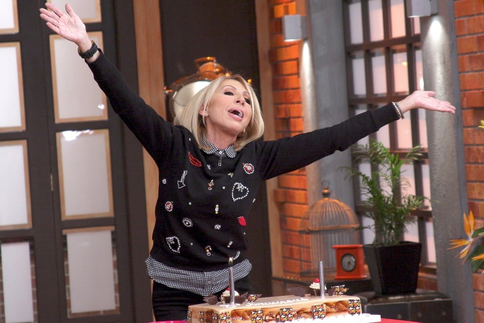 Laura Bozzo ¿al borde de la locura? Pide ayuda para salir de La Casa de los Famosos