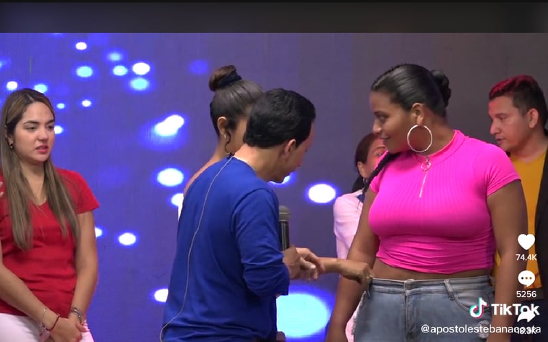 Pastor prayers lose weight: "I was going to do lipo"