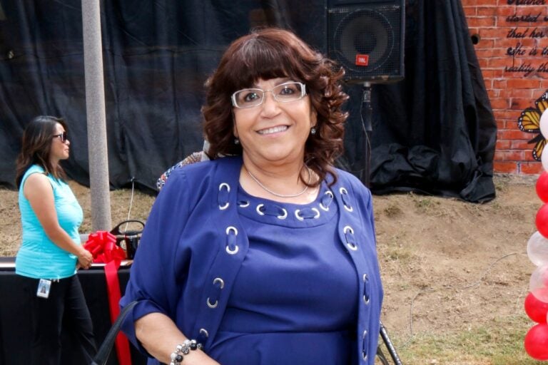 La señora Rosa dice cómo está su hijo Lupillo Rivera tras ser hospitalizado de emergencia