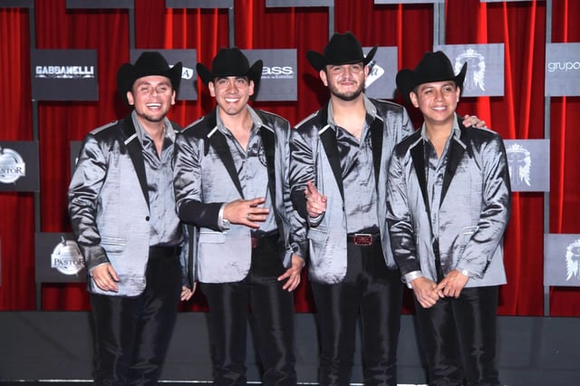 Caliber 50’s Eden Muñoz asks for prayers for his son who is in intensive care (PHOTO)