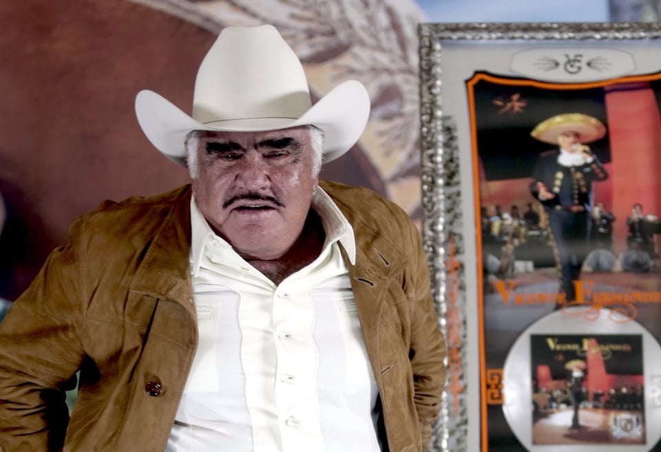 Aparecen las fotos de las mujeres con las que Vicente Fernández habría engañado a Cuquita