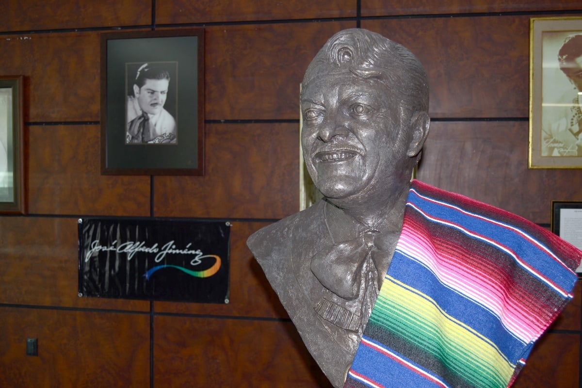 ¿Le hicieron autopsia a José Alfredo Jiménez? El diagnóstico en el cual sabía que tenía los días contados