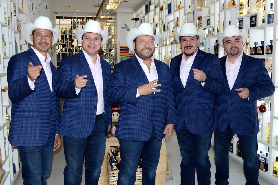 Grupo Pesado, Noé Robles, musician, mourning, Mexico