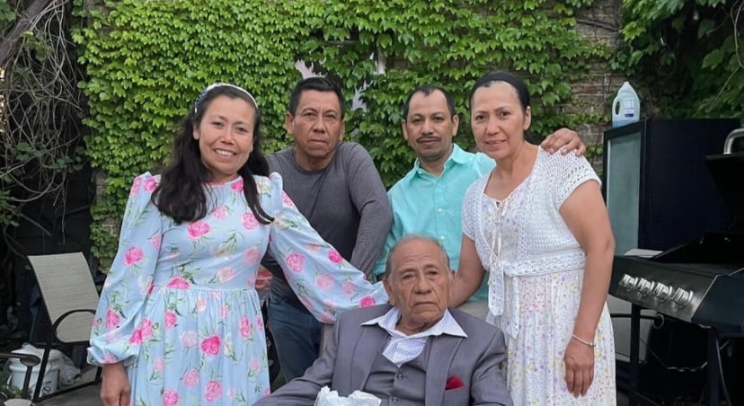 "Les pedimos que por favor lleven a nuestra familia en sus oraciones"
