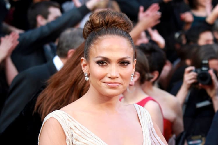 JLo’s daughter is criticized for her new ‘boyish’ look (PHOTO)