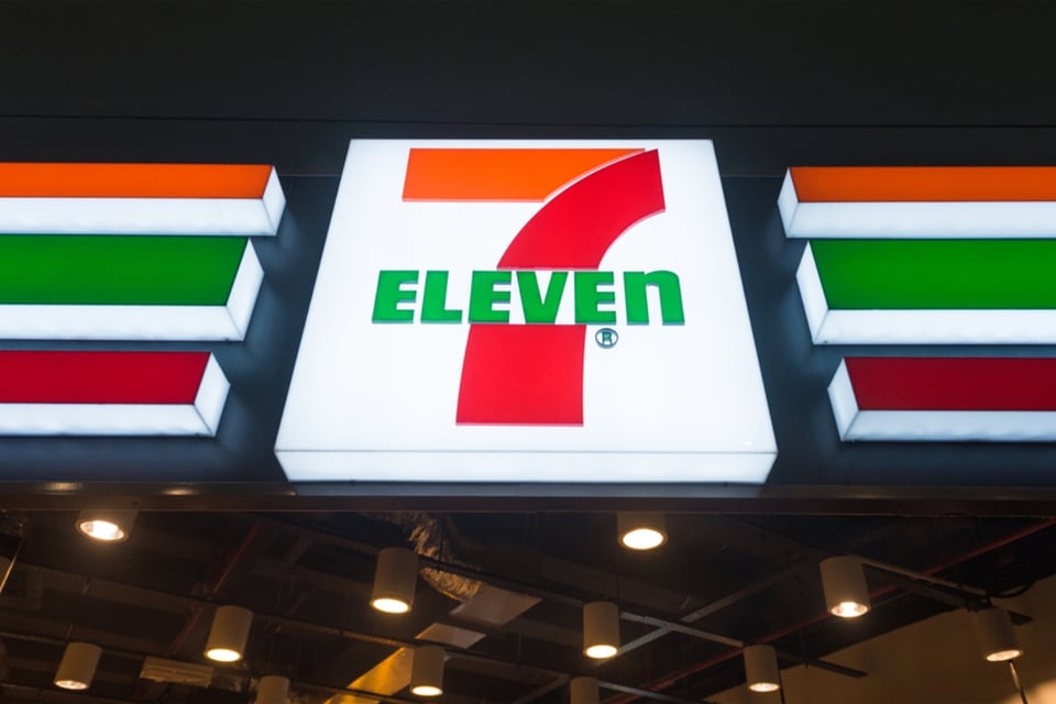 Hispano va a gasolinera 7 Eleven y termina en la cárcel