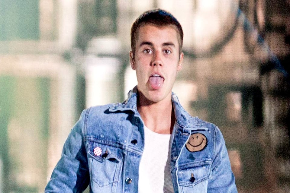 Justin Bieber revela que tiene la mitad del rostro paralizado
