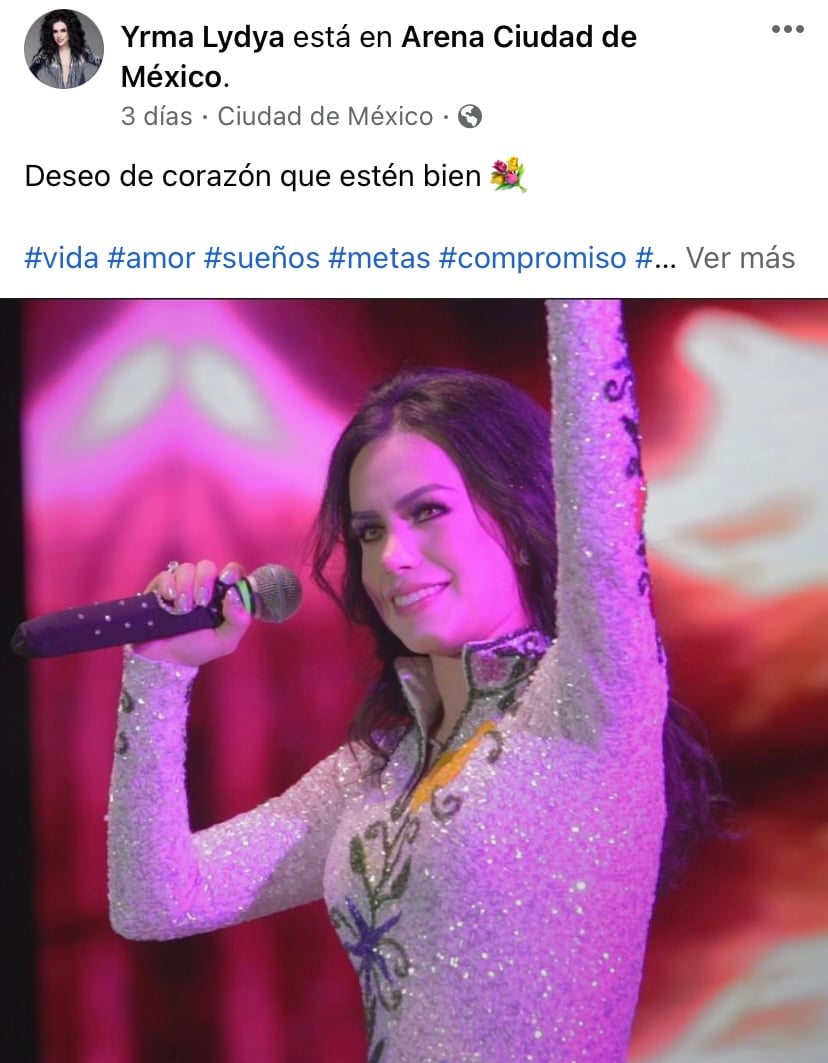 El esposo esperó por horas a la cantante mexicana