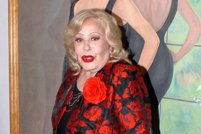 Silvia Pinal had to be hospitalized