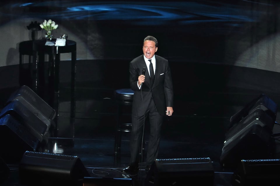 Luis Miguel is sued by his ex Aracely Arámbula (PHOTOS)