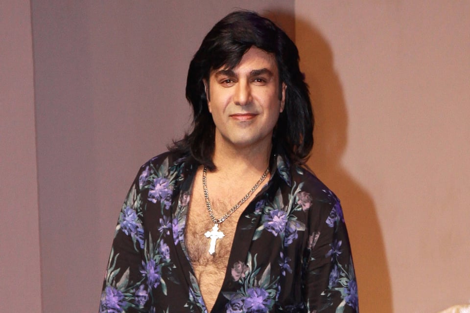 El actor mexicano Ariel Miramontes preocupa a sus fans al compartir foto de su mamá desde el hospital