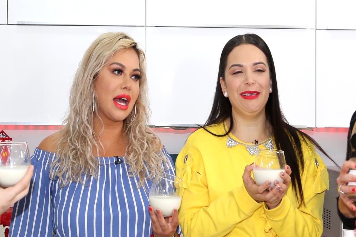 Tras lanzar video donde acusa a sus tíos, Chiquis hace inesperada petición a sus fans