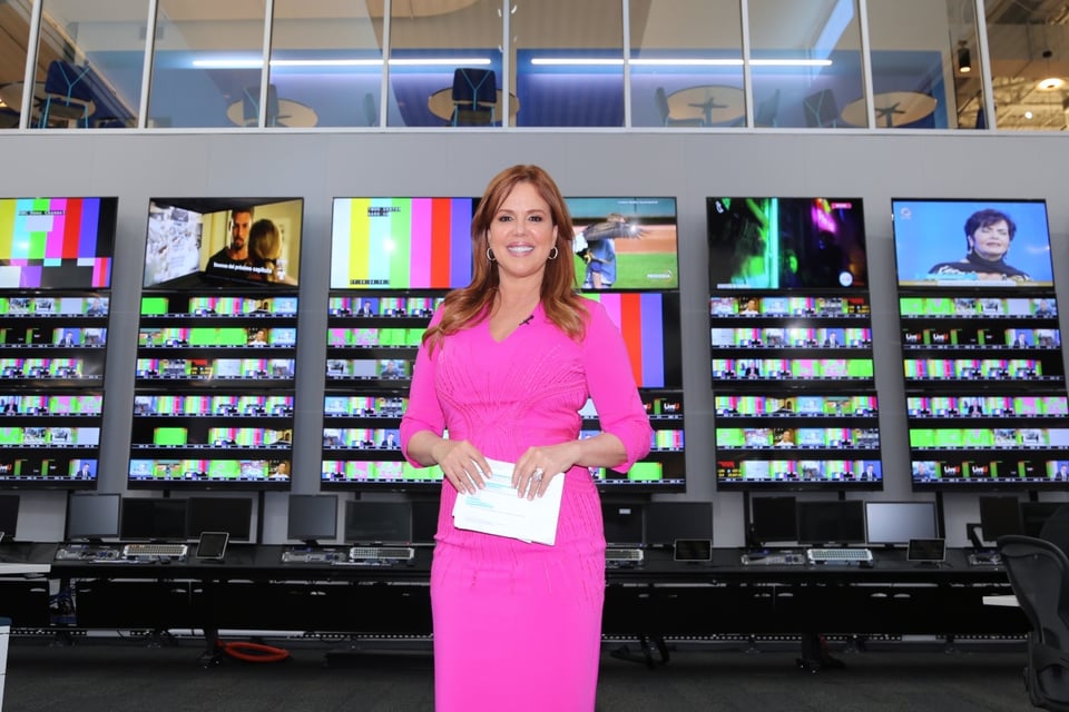 María Celeste Televisa Univisión, periodista, Trump, Instagram, MundoNOW