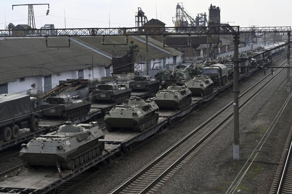 Vladimir Putin confirma operación militar en Ucrania