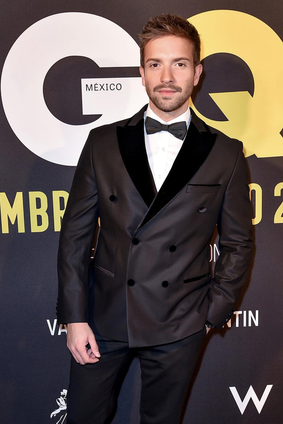 Pablo Alborán, alfombra roja, esmoquin, celebridades, MundoNOW