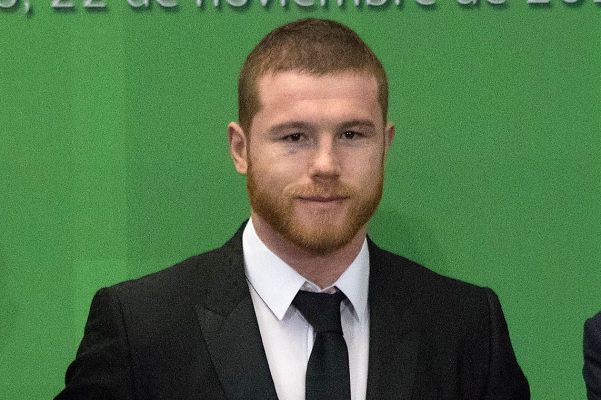 El Canelo y su entrenador se vuelcan en ayuda para afectados por trifulca en el estadio del Querétaro