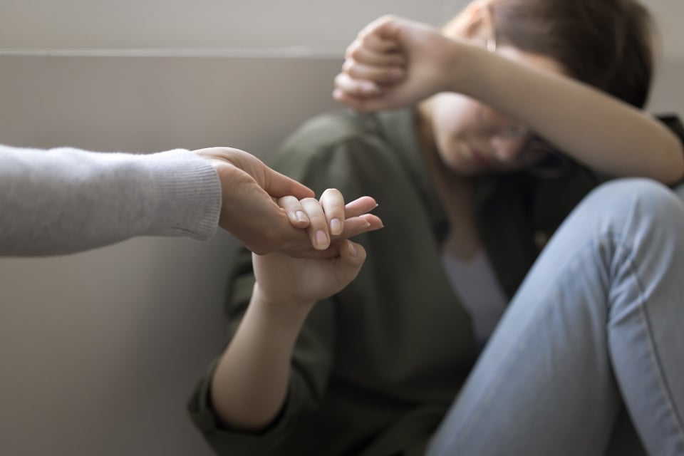Hispanics, suicide in Hispanics, attention, mental health, MundoNOW