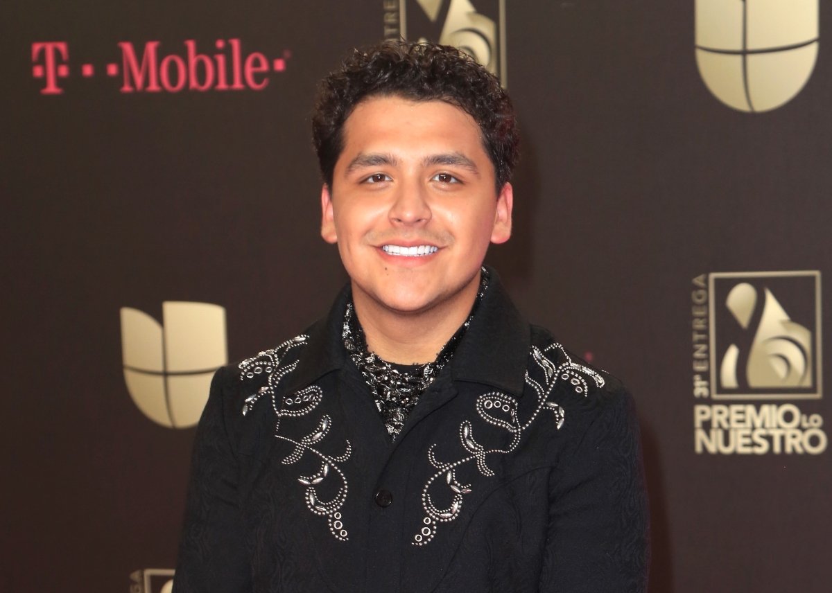 Tras rumores de infidelidad, amiga de la ex novia de Christian Nodal sale a su defensa y manda contundente mensaje (FOTO)
