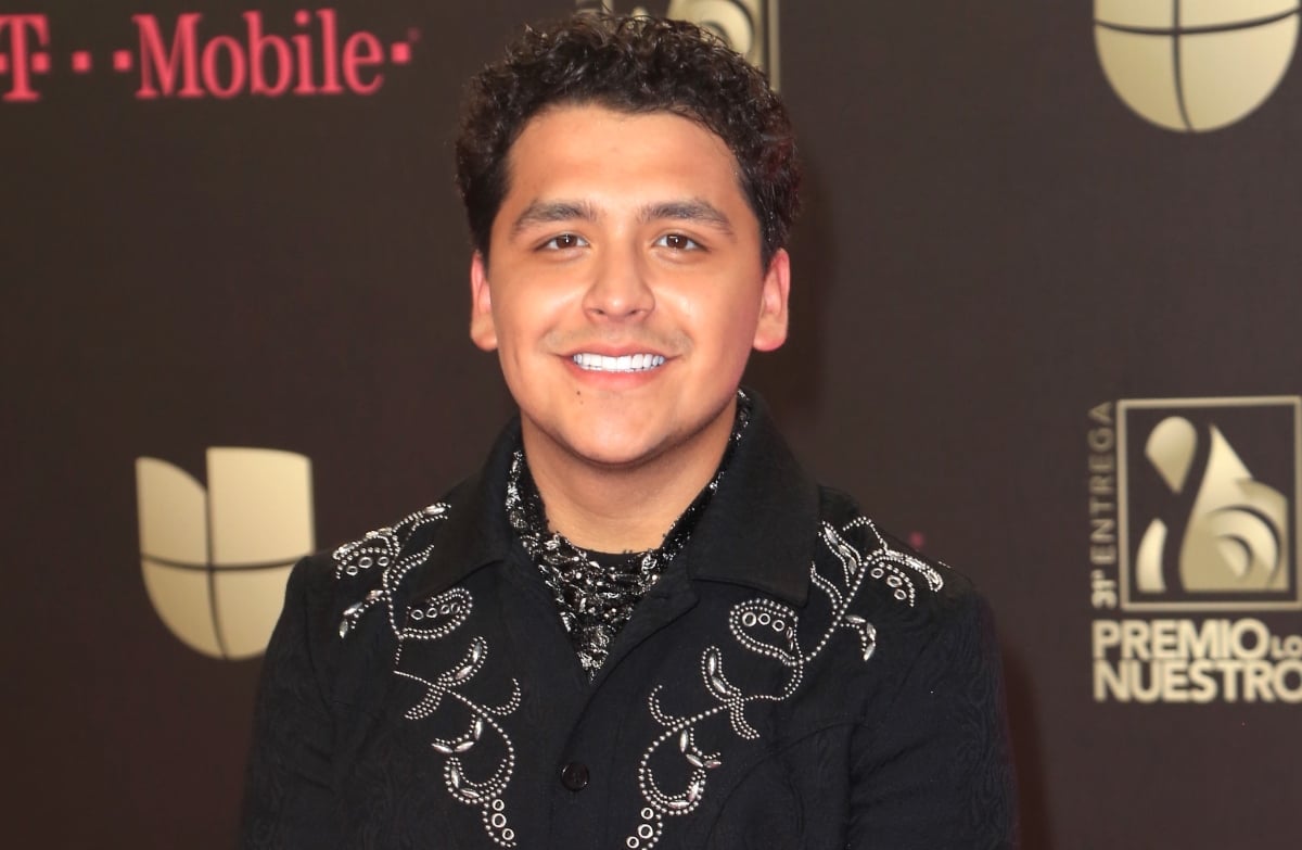 ¿Se los va a borrar? Los tatuajes que Christian Nodal se hizo en honor a Belinda (FOTO)