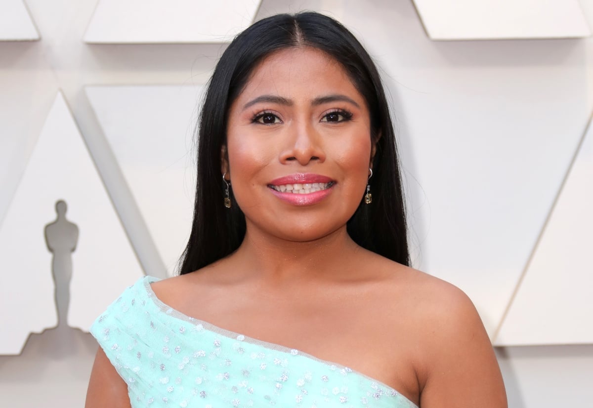 Yalitza Aparicio regresa tierra