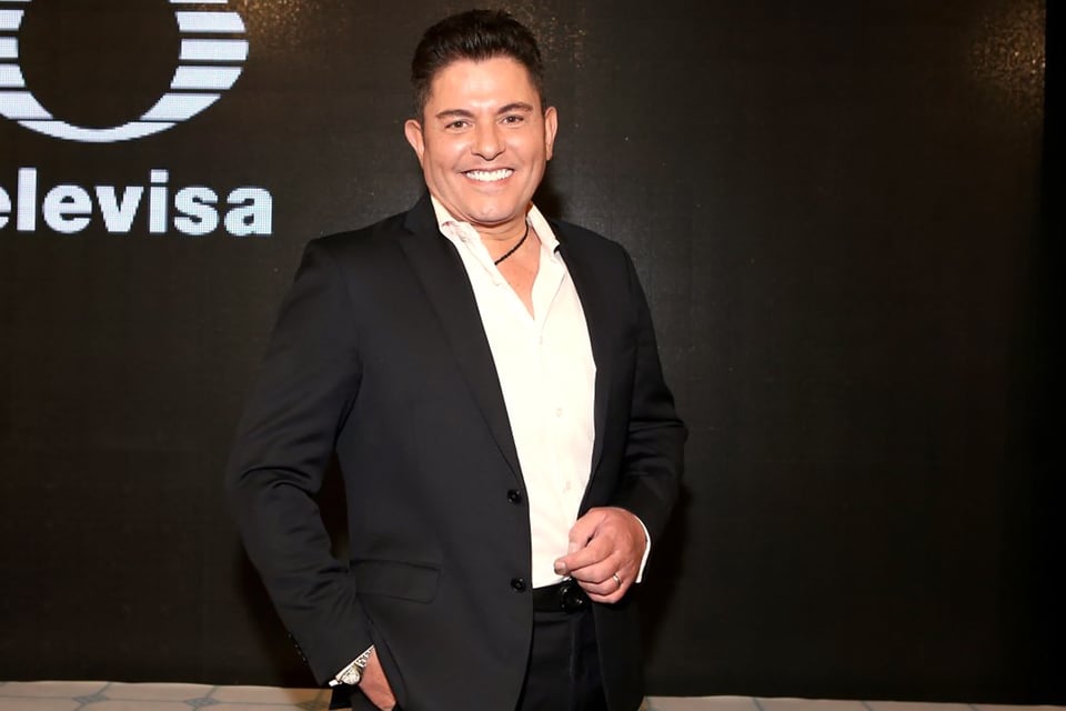 ¡QUÉ DOLOR! Ernesto Laguardia sufre accidente que le provocó tres fracturas