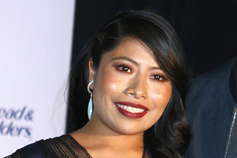 Yalitza Aparicio sorprende con radical cambio de imagen (FOTOS)