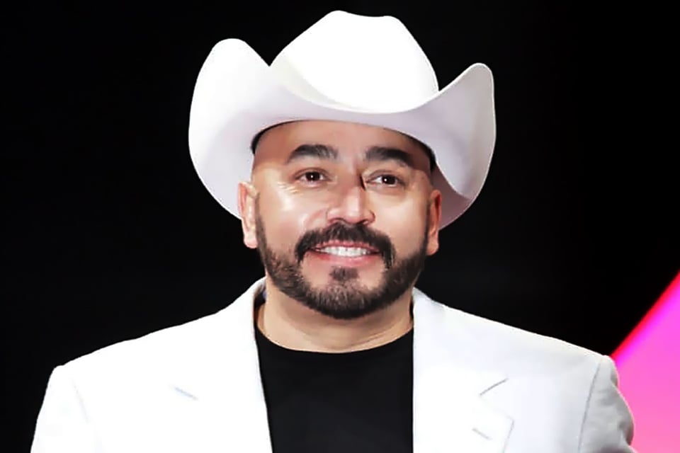 Lupillo Rivera le ofrece disculpas a su exesposa Mayeli Alonso