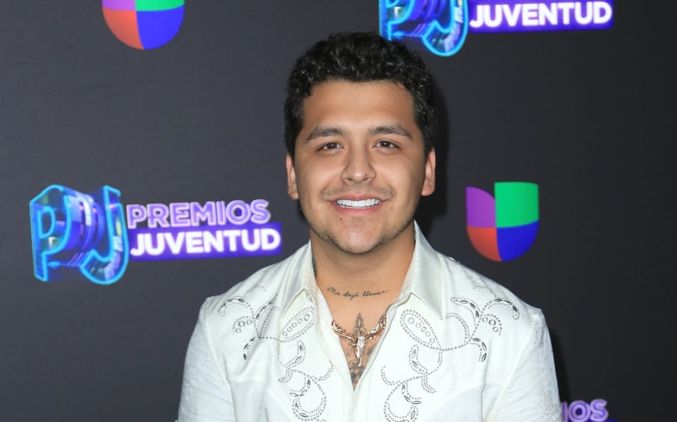 Christian Nodal eliminó TODAS sus fotos en redes sociales