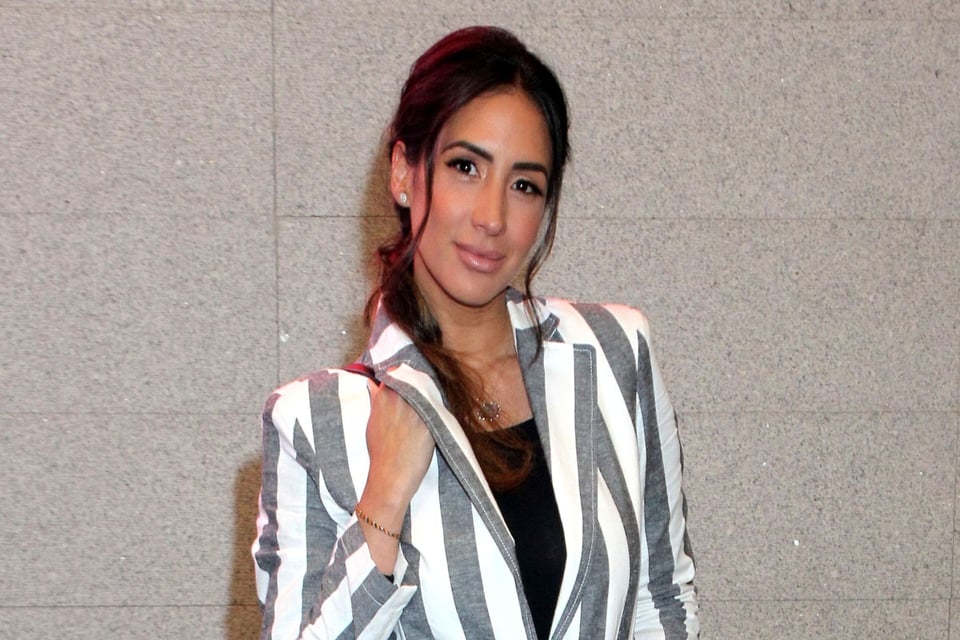 Conductora y actriz mexicana, Cynthia Urías preocupa a sus fans con foto desde el hospital