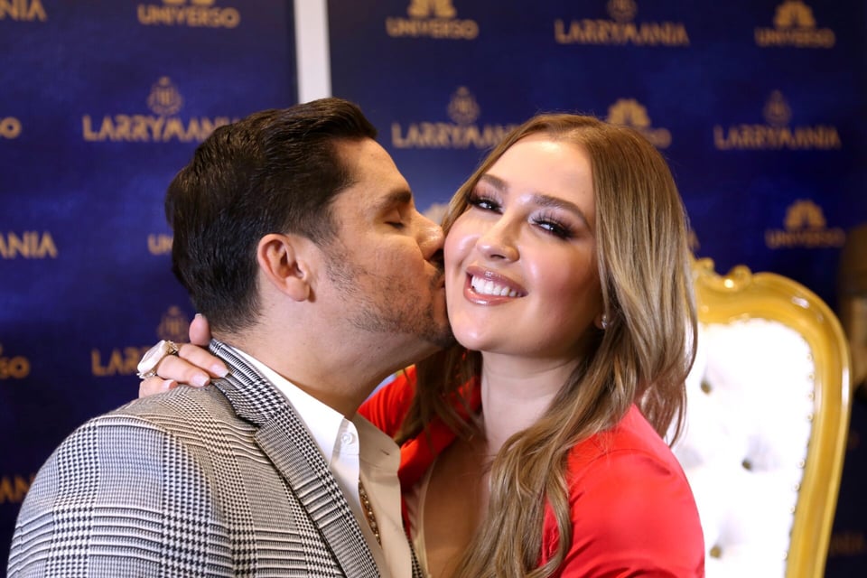 Kenia Ontiveros sorprende con su transformación física y Larry Hernández sale en su defensa featured image