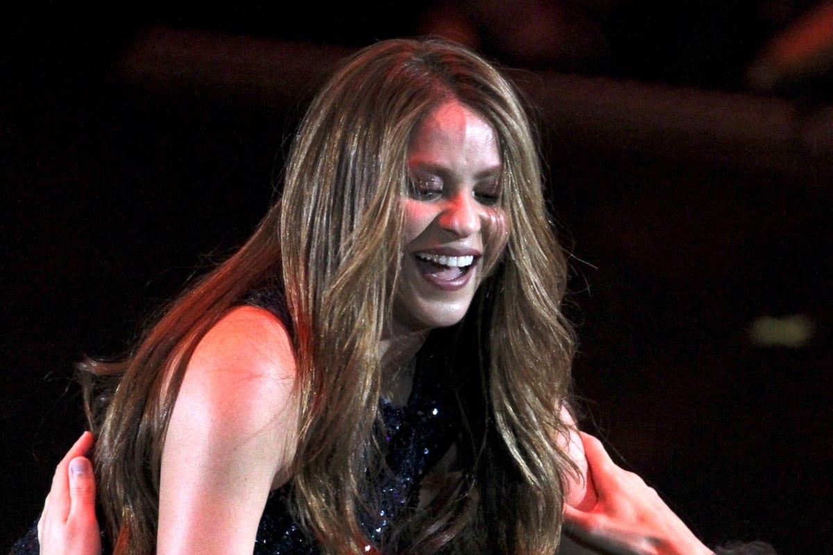 Shakira desata rumores de embarazo a sus 44 años con un video